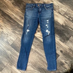 Abercrombie & Fitch destroyed jeggings